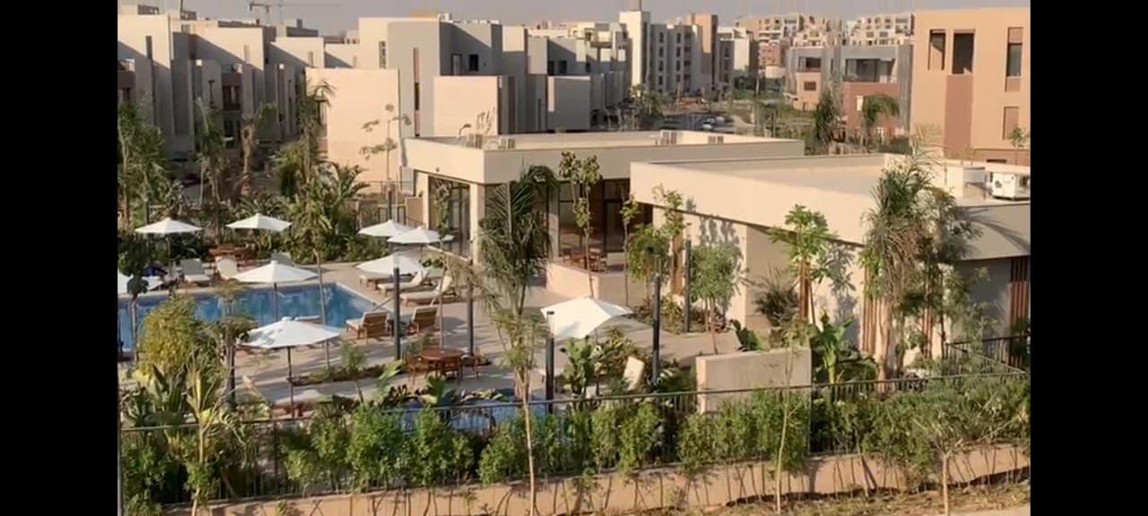 Townhouse, DISTRICT 5