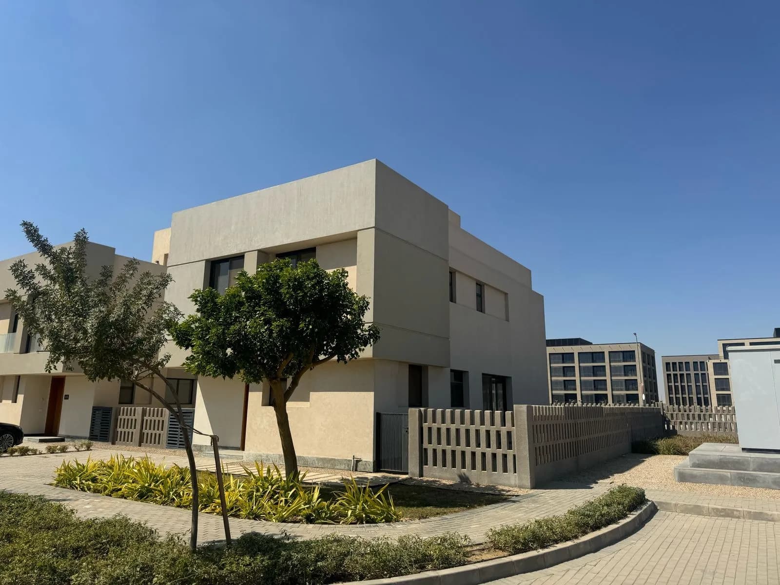 Villa, Al Burouj